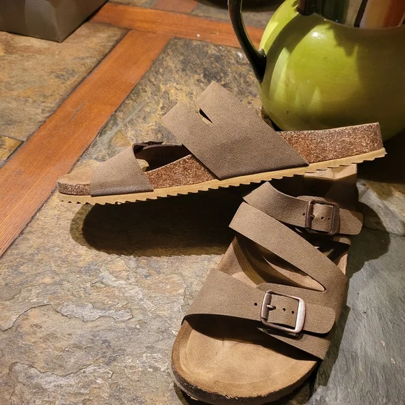 Bjorndal Sandals - Picture 2 of 5